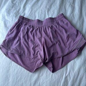 Lululemon hotty hot size 8